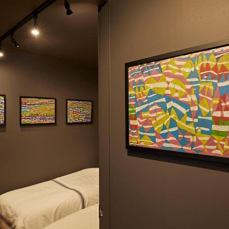 ギャラリーホテル 「Distortion ９」 Осака Экстерьер фото